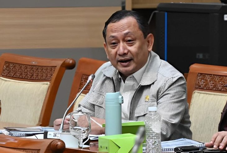 Anggota Komisi III Hasbiallah Ilyas, saat mengikuti Rapat Kerja di Gedung Nusantara II, Senayan, Jakarta
