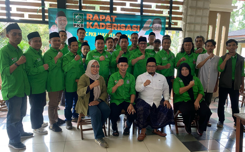Foto bersama Pegurus DPC dan DPAC seuasai acara 'upgrading dan retret' PKB Jakarta
