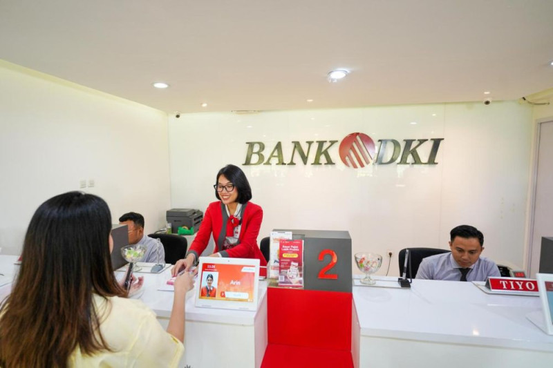 Pelayanan kantor cabang Bank DKI. (Dok/Istimewa).